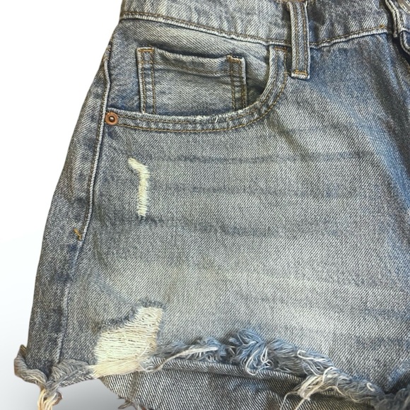 Cello Jeans Womens Denim Distressed Stretch Cut Off Shorts Size Medium - Picture 5 of 10